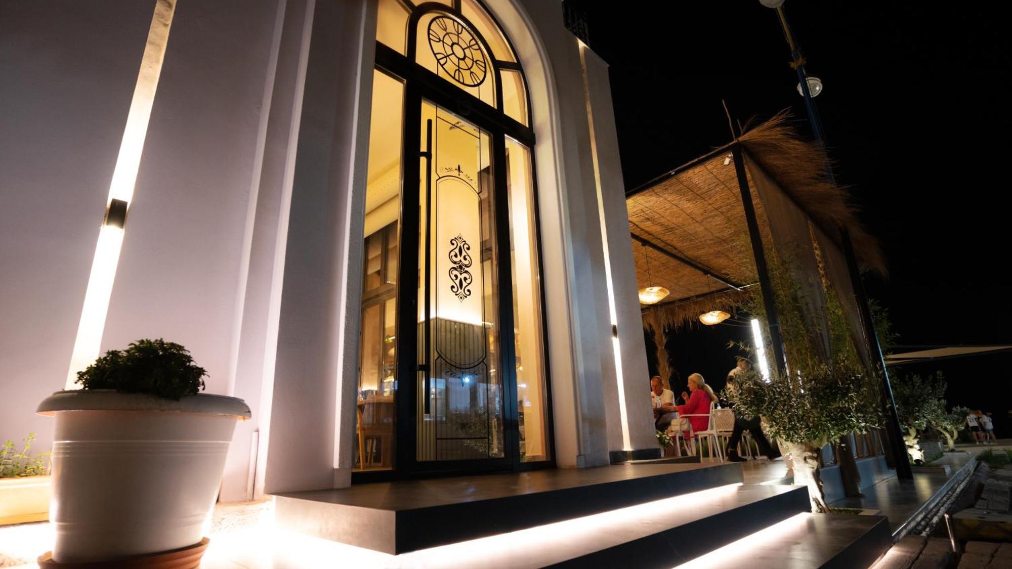 Hotel Saly Durrës Exterior foto